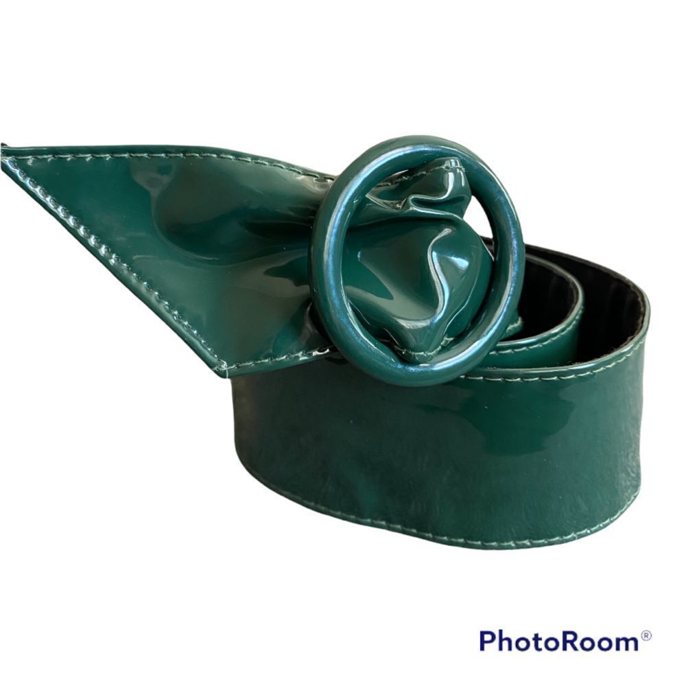 Vintage Faux Patent Leather Cinch Belt